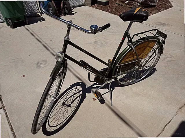 Batavus Ascot & Bato Vintage Bicycles Men’s And Women’s Pair.