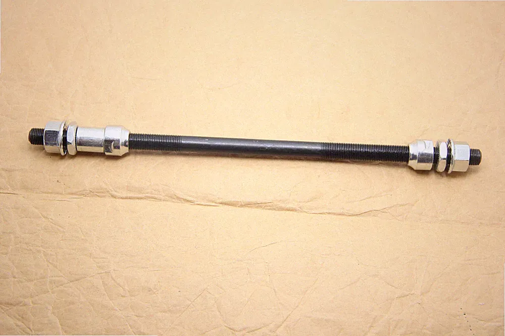 Bicycle Fat Bike Mountain Bike Rear Axle 3/8 x 250mm 26tpi Black Iron