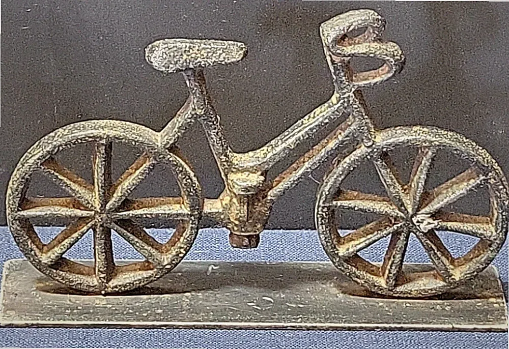 Black Cast Iron Bicycle Table Decor Heavy