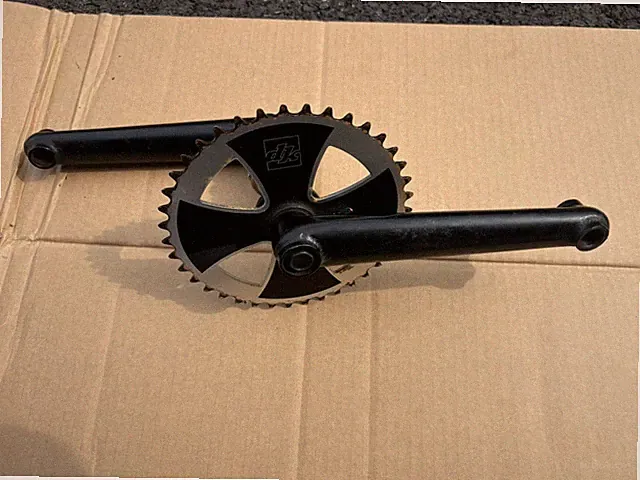 DK Bikes BMX Three Piece Crank Set Iron Cross 39t Sprocket Used Mid School Bike