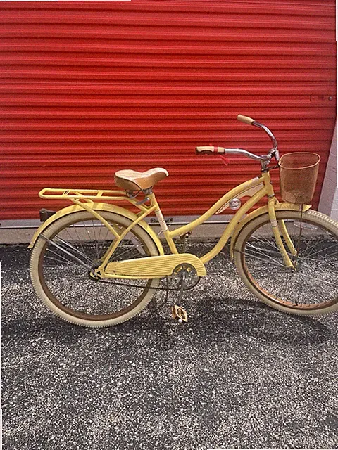 Huffy Nel Lusso 26 inch Cruiser Bike - Yellow