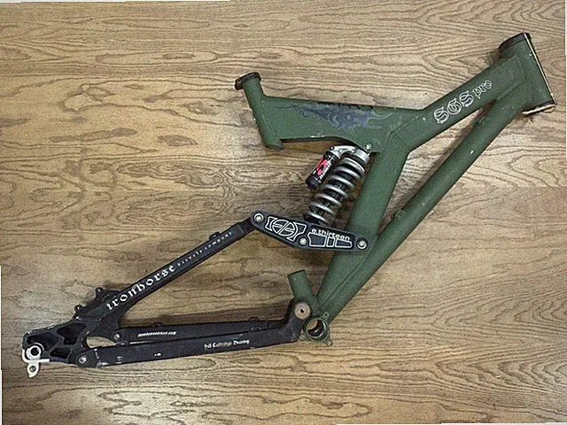 Iron Horse SGS Pro Mountain Bike Full Suspension Frame 26” 5th Element Green