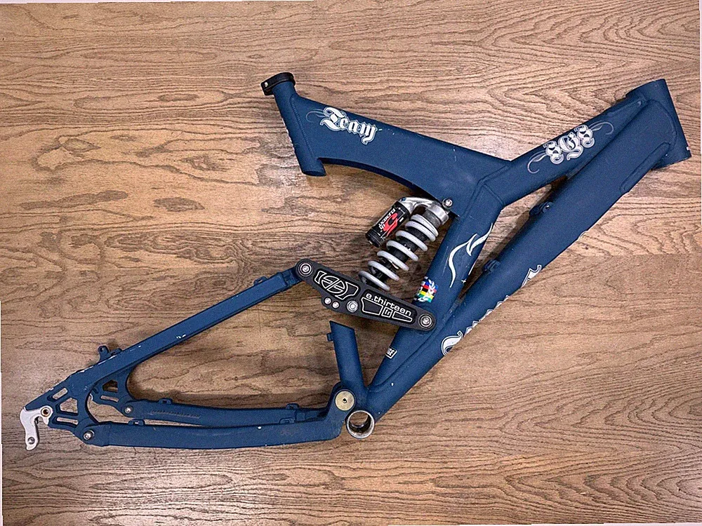 Iron Horse SGS Team Mountain Bike Full Suspension Frame 26” 5th Element Large