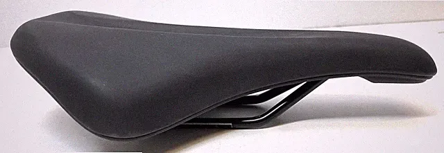 new* SELLE Italia seat IRON EVO SADDLE 130mm Triathlon TT