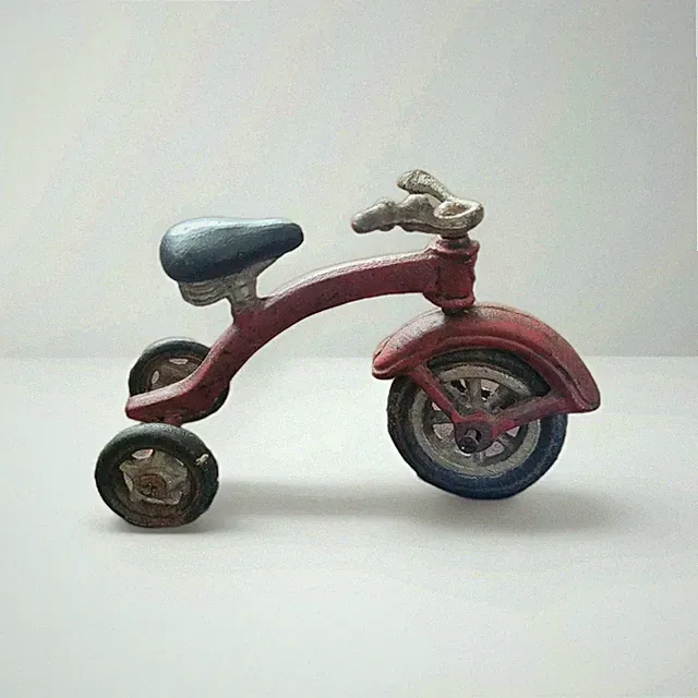 Vintage Miniature Red Cast Iron Tricycle Bike Cycle Retro Toy